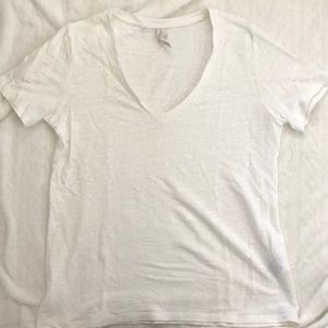 White v-neck tee